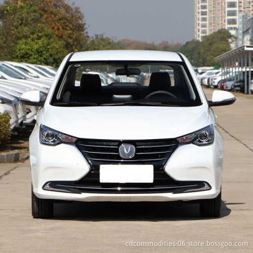 Low Price Gasoline Petrol Fuel 4 Doors 5 Seats Three Box Van Changan YueXiang Alsvin4 For Sale